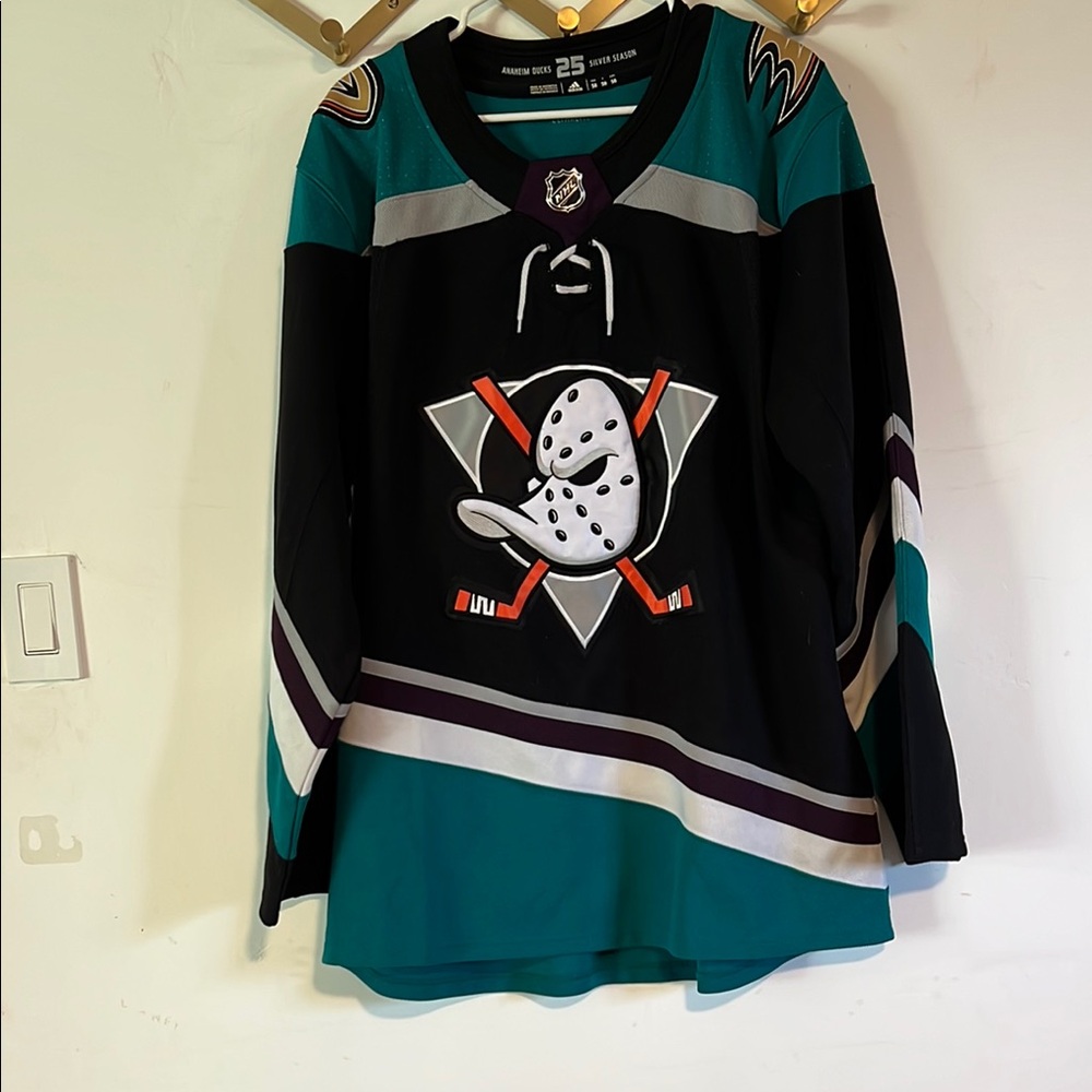 Anaheim Ducks Hockey Jersey
